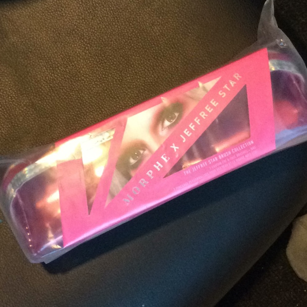 NEW JEFFREE STAR X MORPHE BRUSHES